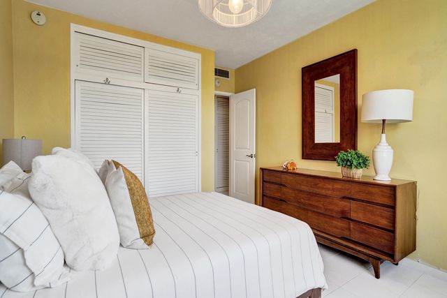 3300 NE 36th Street 1621, Fort Lauderdale, FL 33308