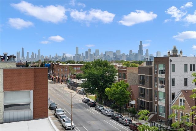 2446 W Augusta Boulevard PH, Chicago, IL 60622