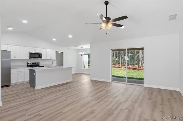 7685 N Maltese Drive, Citrus Springs, FL 34433