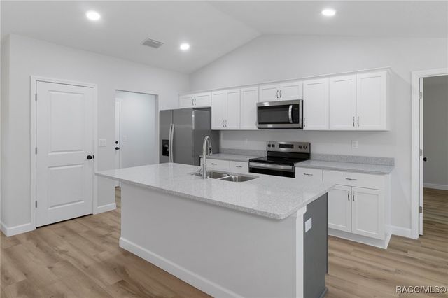 7685 N Maltese Drive, Citrus Springs, FL 34433