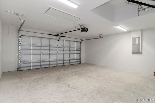 7685 N Maltese Drive, Citrus Springs, FL 34433