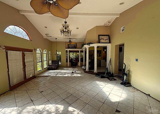 210 Man O War Cir, Cantonment, FL 32533