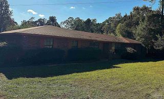 210 Man O War Cir, Cantonment, FL 32533