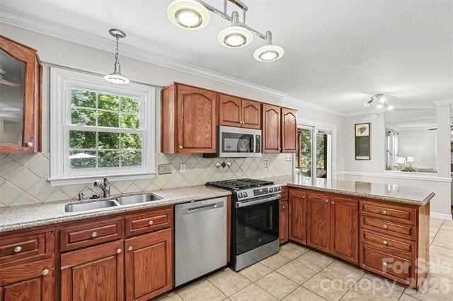 3108 Peregrine Court, Charlotte, NC 28269