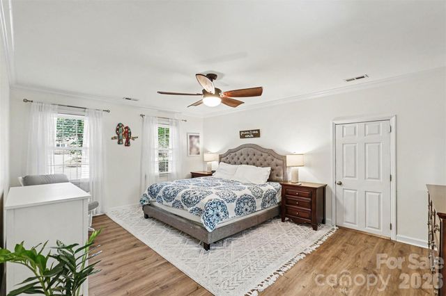 3108 Peregrine Court, Charlotte, NC 28269