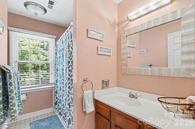 3108 Peregrine Court, Charlotte, NC 28269