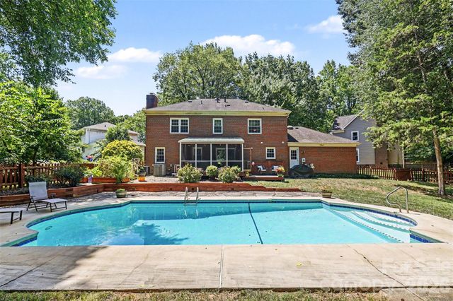 3108 Peregrine Court, Charlotte, NC 28269