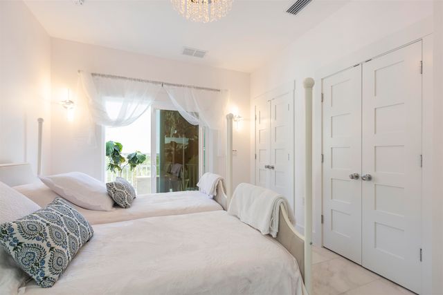 38 Dufferin St., St Augustine, FL 32084