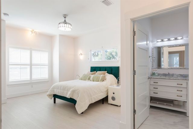 38 Dufferin St., St Augustine, FL 32084