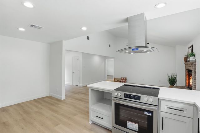 300 Hidden Valley Drive, Aledo, TX 76008