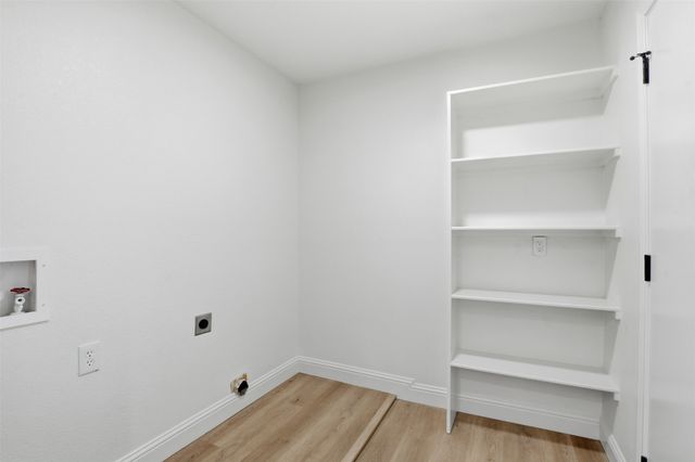 300 Hidden Valley Drive, Aledo, TX 76008