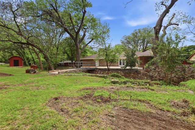 300 Hidden Valley Drive, Aledo, TX 76008