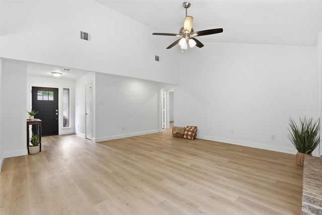 300 Hidden Valley Drive, Aledo, TX 76008