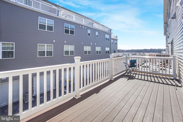 103 WATERSIDE MEWS, Bensalem, PA 19020