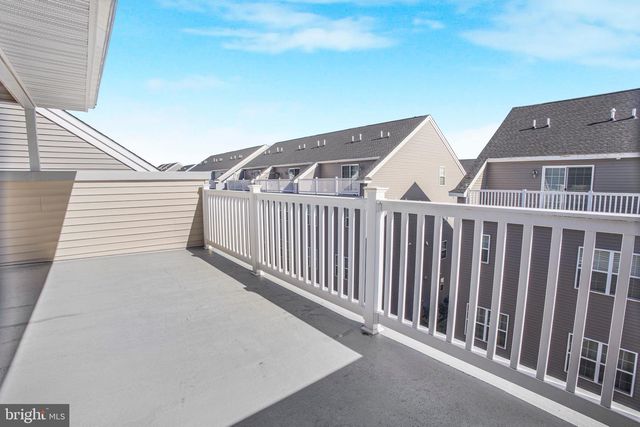 103 WATERSIDE MEWS, Bensalem, PA 19020