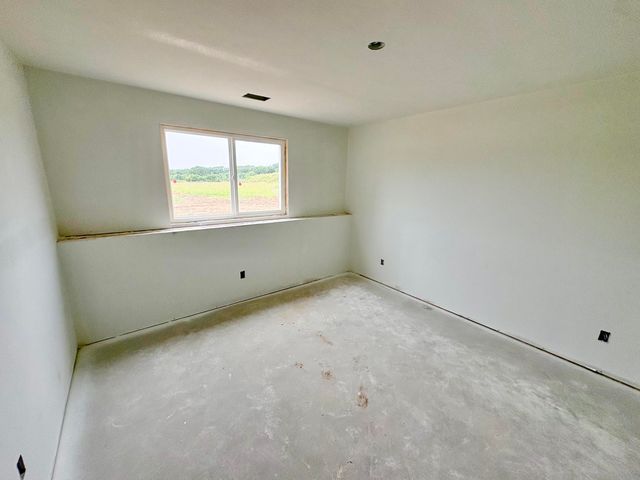 7093 Kettle Dale Avenue SE, Alto, MI 49302