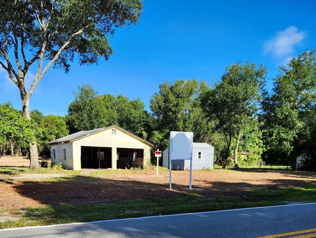 450 OLD GENEVA ROAD, Geneva, FL 32732