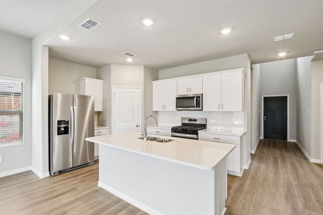 1379 Los Olmos Lane, Crandall, TX 75114