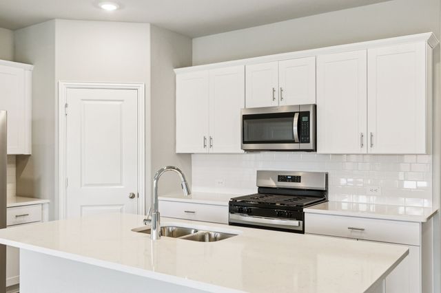 1379 Los Olmos Lane, Crandall, TX 75114