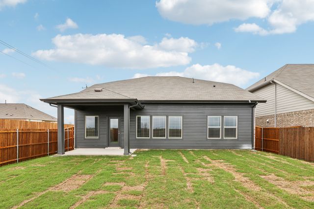 1379 Los Olmos Lane, Crandall, TX 75114