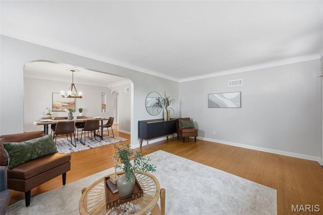 1412 Silverton Place, Richmond Heights, MO 63117