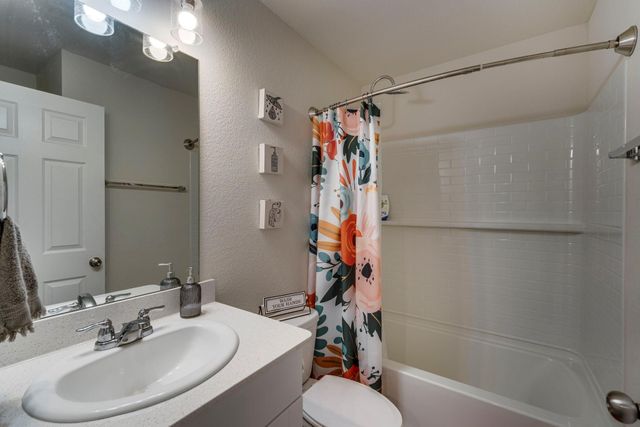4432 Sagecroft Road, Fort Worth, TX 76036