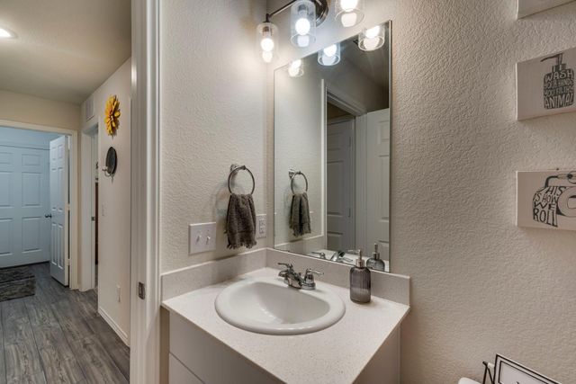 4432 Sagecroft Road, Fort Worth, TX 76036