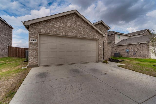 4432 Sagecroft Road, Fort Worth, TX 76036