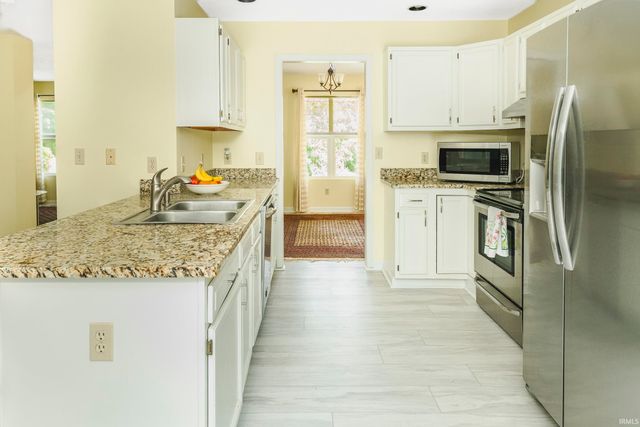 1005 E Erin Court, Bloomington, IN 47401