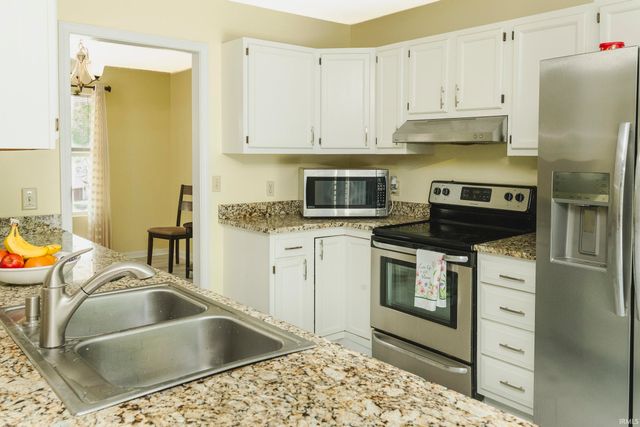 1005 E Erin Court, Bloomington, IN 47401