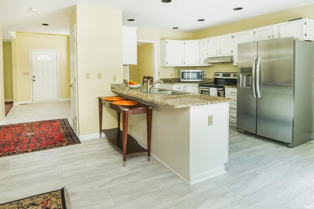 1005 E Erin Court, Bloomington, IN 47401