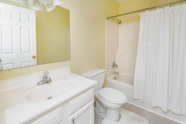 1005 E Erin Court, Bloomington, IN 47401