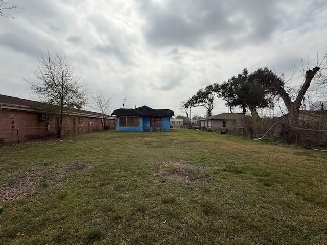 5011 Reed Road, Houston, TX 77033