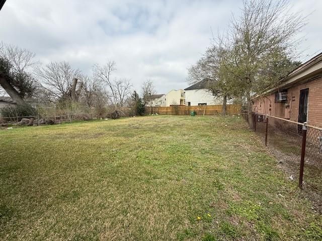 5011 Reed Road, Houston, TX 77033