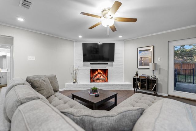 136 Poinsetta Circle, Terrell, TX 75160