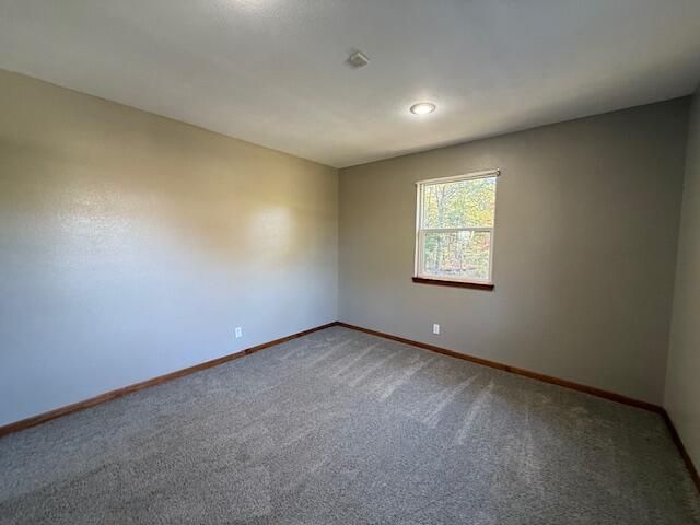 3461 S 90th Road, Flemington, MO 65650