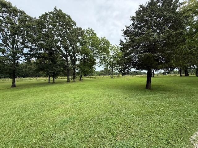 3461 S 90th Road, Flemington, MO 65650