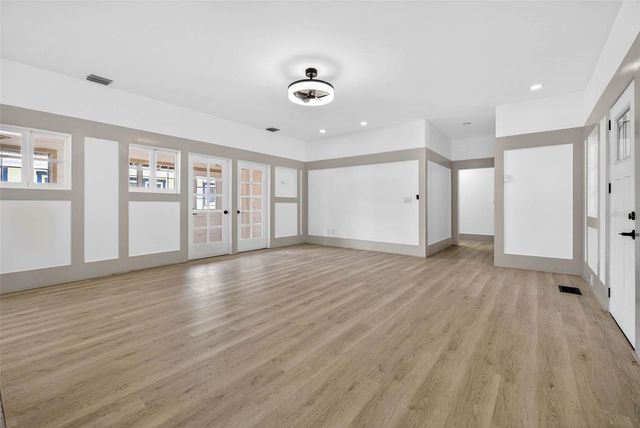 1330 CHERRY STREET NE, St Petersburg, FL 33701