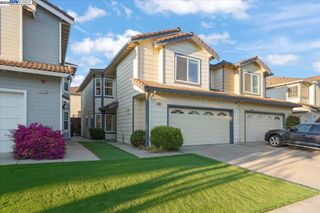 37082 Saint Edwards St, Newark, CA 94560