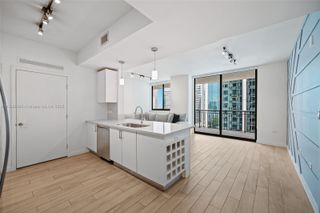 999 SW 1st Ave 1615, Miami, FL 33130