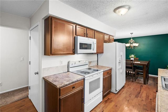 707 Ann Avenue, Harrisonville, MO 64701