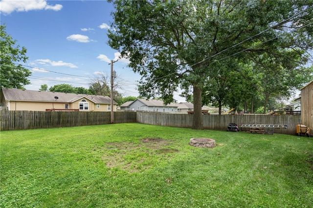 707 Ann Avenue, Harrisonville, MO 64701