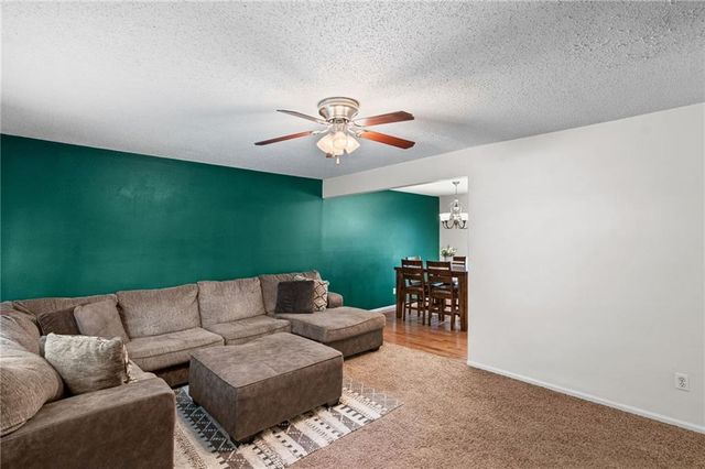 707 Ann Avenue, Harrisonville, MO 64701
