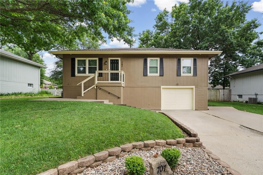 707 Ann Avenue, Harrisonville, MO 64701