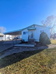 2016 La Salle Rd, Pueblo, CO 81006