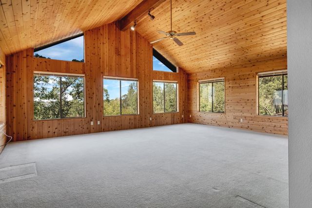 6287 Oak Hill Rd, Placerville, CA 95667