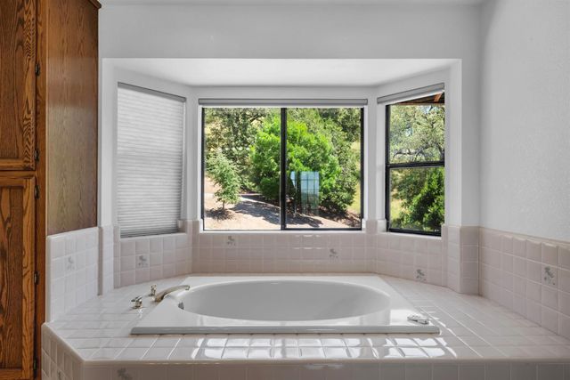 6287 Oak Hill Rd, Placerville, CA 95667