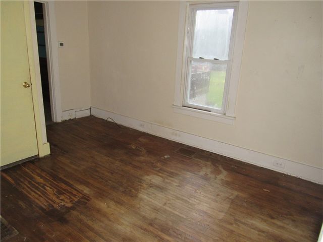 47 Montezuma Street, Lyons, NY 14489