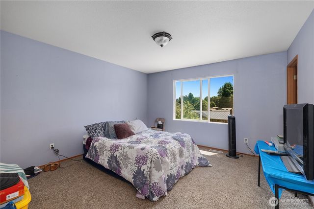 7813 Pamela Court SE, Lacey, WA 98503