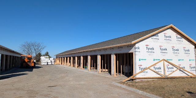 565 N Madison Avenue 102, North Liberty, IA 52317